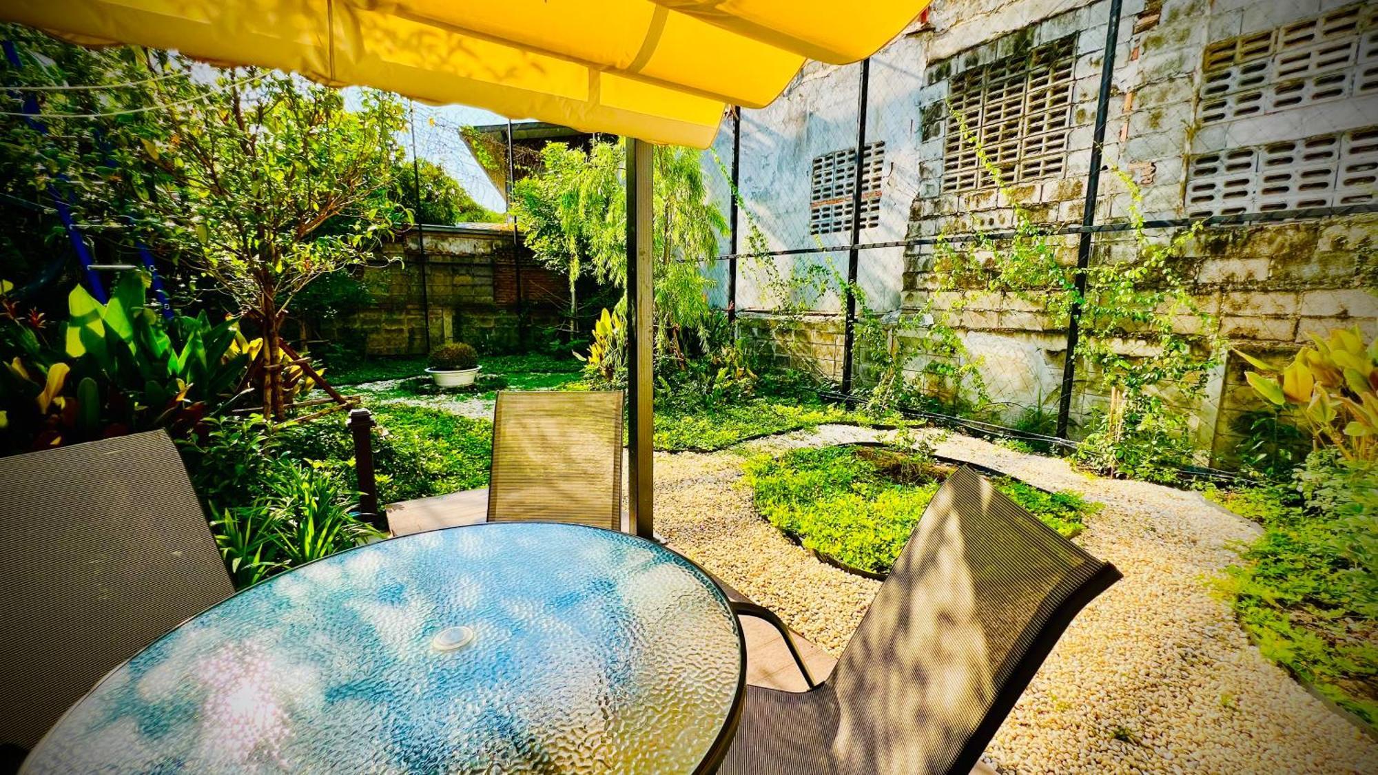 Momento Hotel And Cafe Khon Kaen Exteriör bild